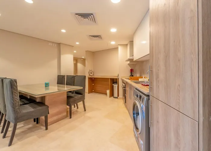 Mangroovy 3br Private & Pool View *