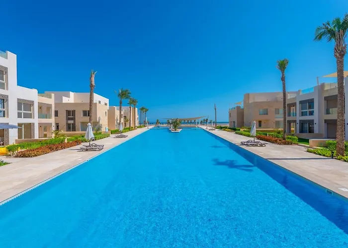 Mangroovy 3br Private & Pool View Апартаменты
